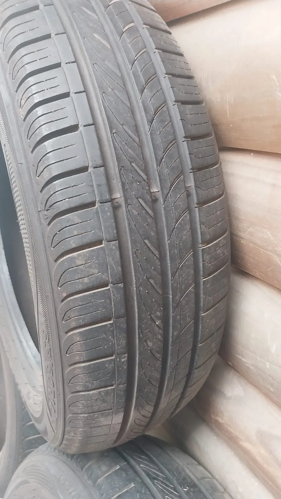 Neumático Nexen 165/60R14 - miniatura 5