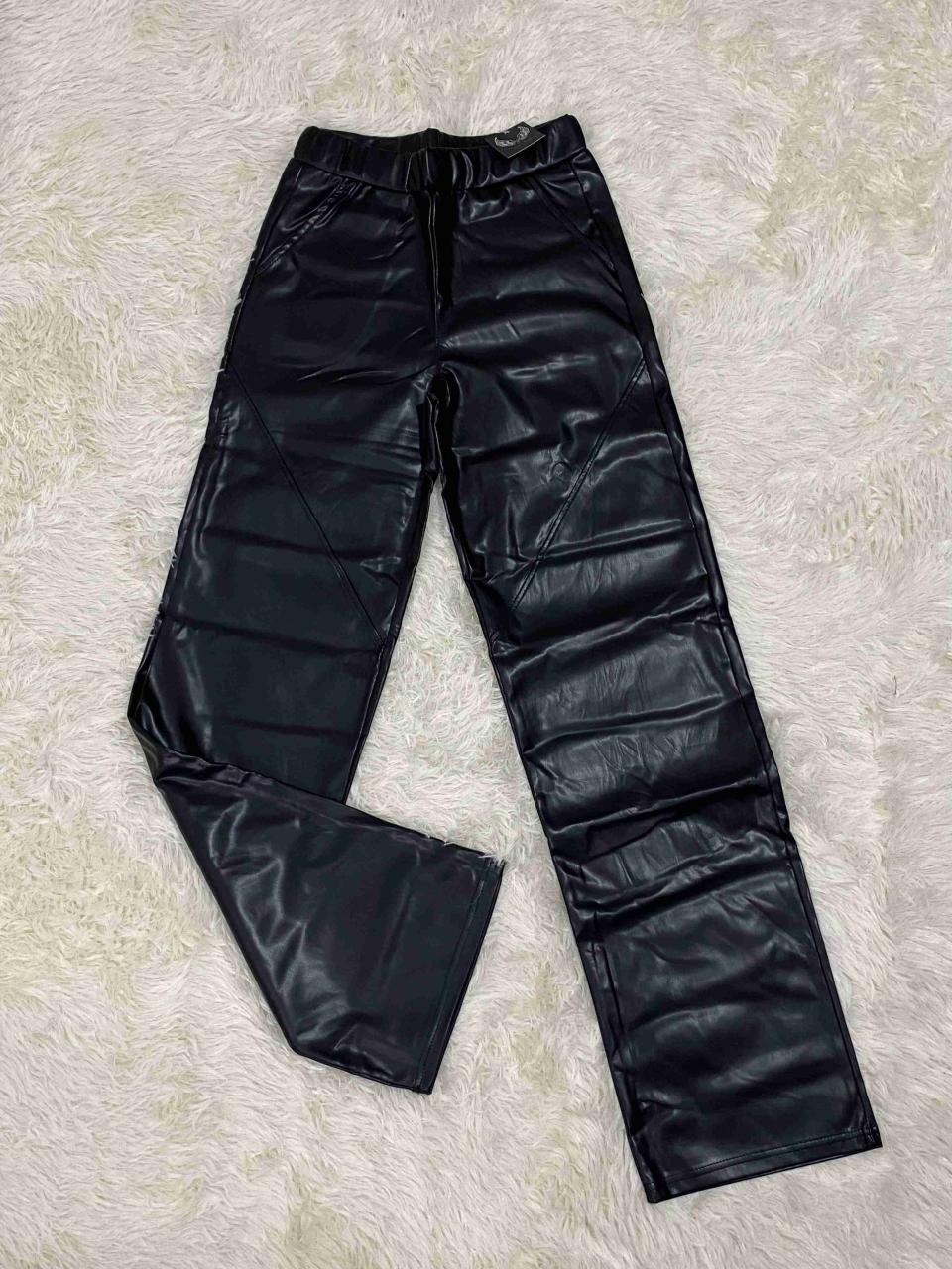 Pantalones de cuero sintético negros - miniatura 2