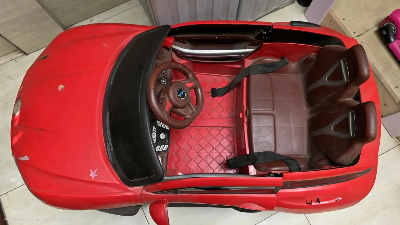 Auto bateria infantil rojo - miniatura 1