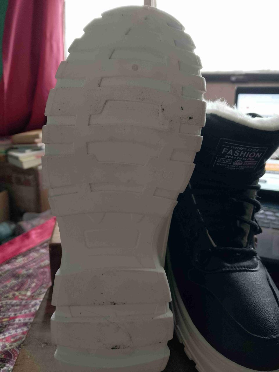 Zapatillas negras con forro interno - miniatura 3