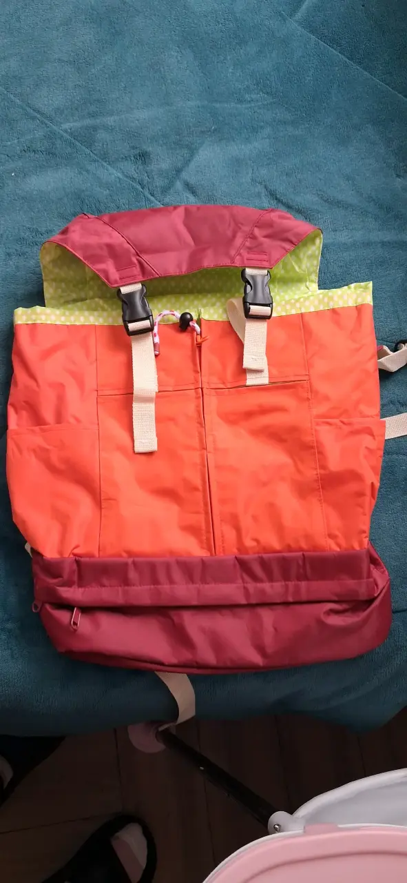 Mochila multicolor ChileCreceContigo