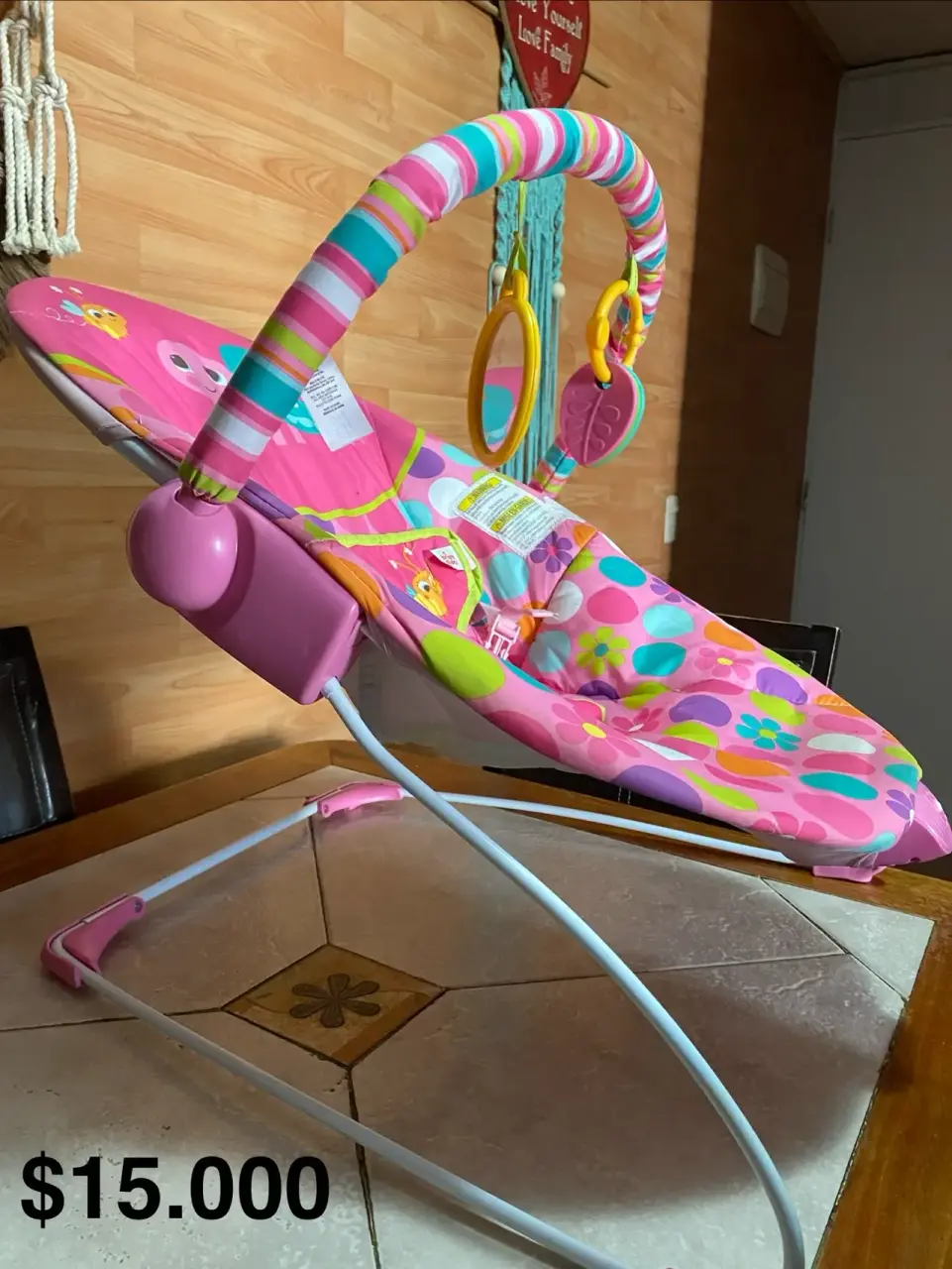 Silla mecedora infantil rosa - miniatura 1