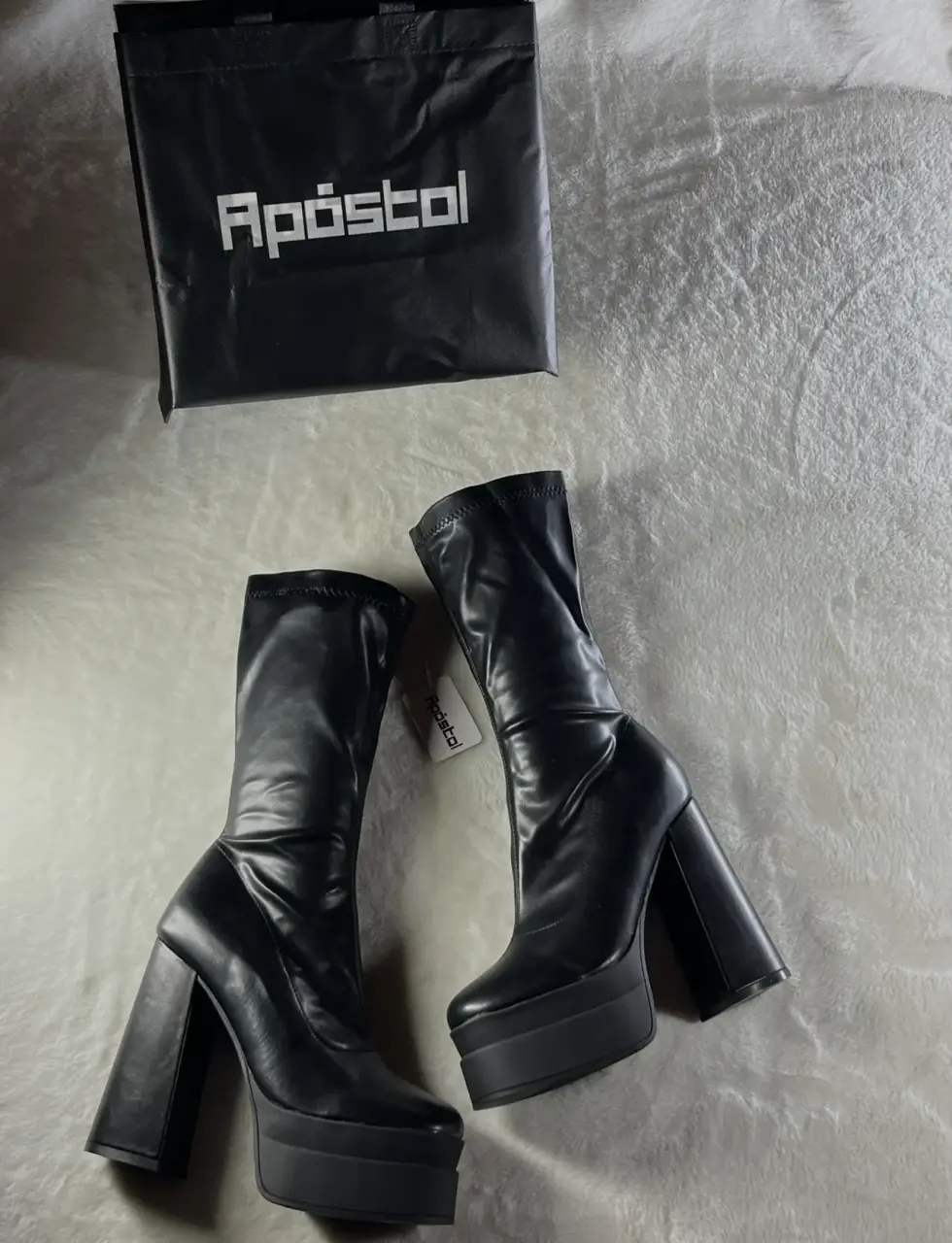 Botas negras de plataforma - miniatura 2