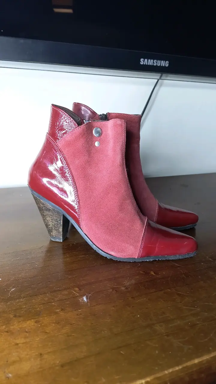Botines cuero rojos de charol y gamuza - miniatura 2