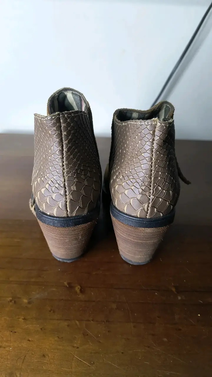 Botines cuero taco bajo color café - miniatura 4