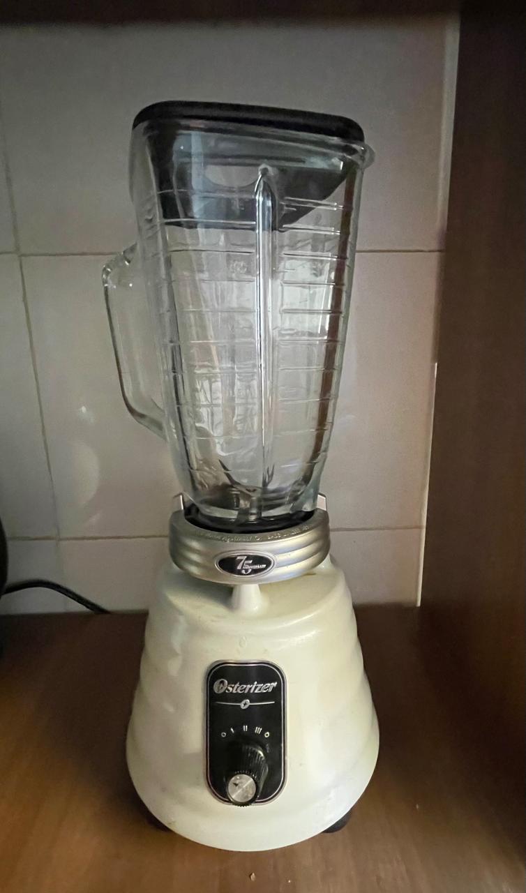 Licuadora Oster Clásica con perilla