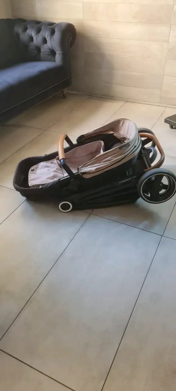 Coche y silla para bebé - miniatura 2