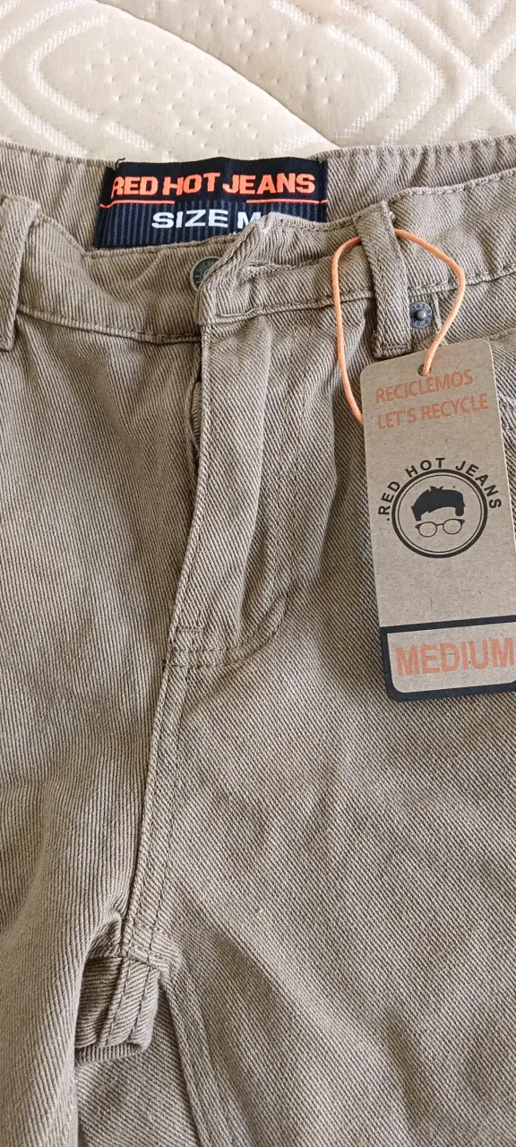 Pantalones cortos beige - miniatura 2