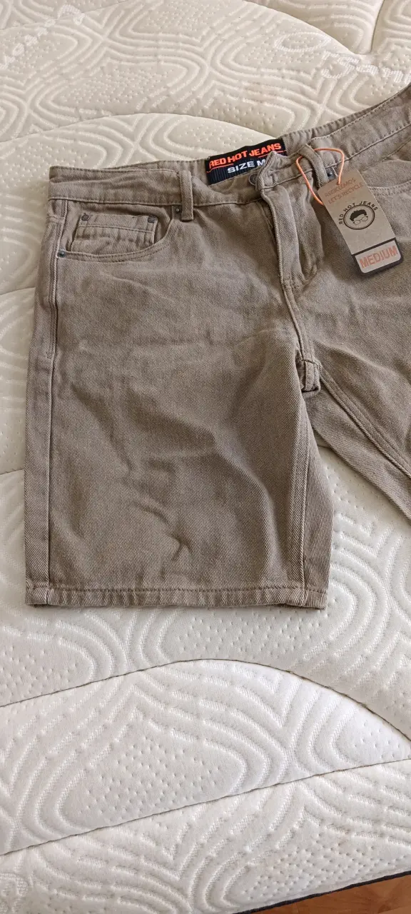 Pantalones cortos beige - miniatura 3