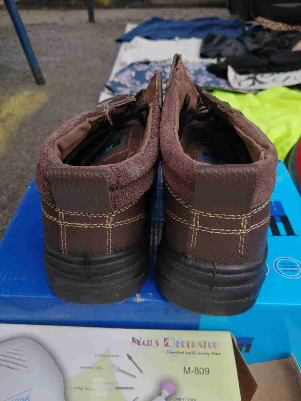 Botas marrones de cuero - miniatura 4