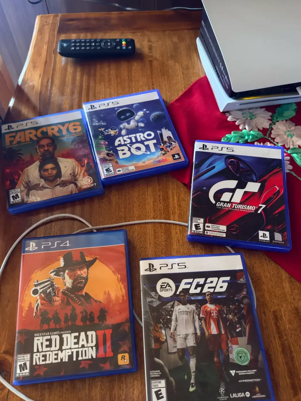 Consola PS5 con 5 juegos - miniatura 3