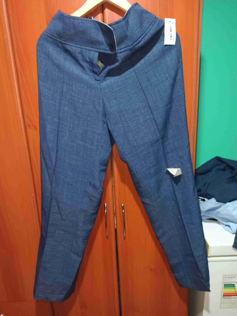 Pantalones de vestir grises nuevos - miniatura 1