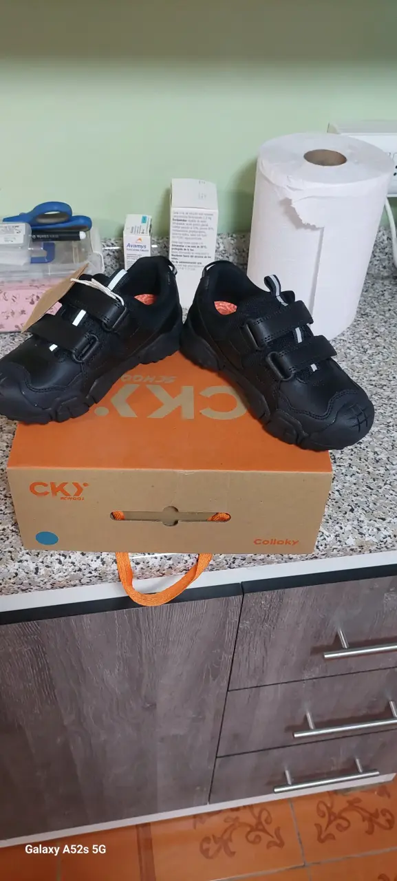 Zapatos escolar  con velcro COLLOKY - miniatura 3