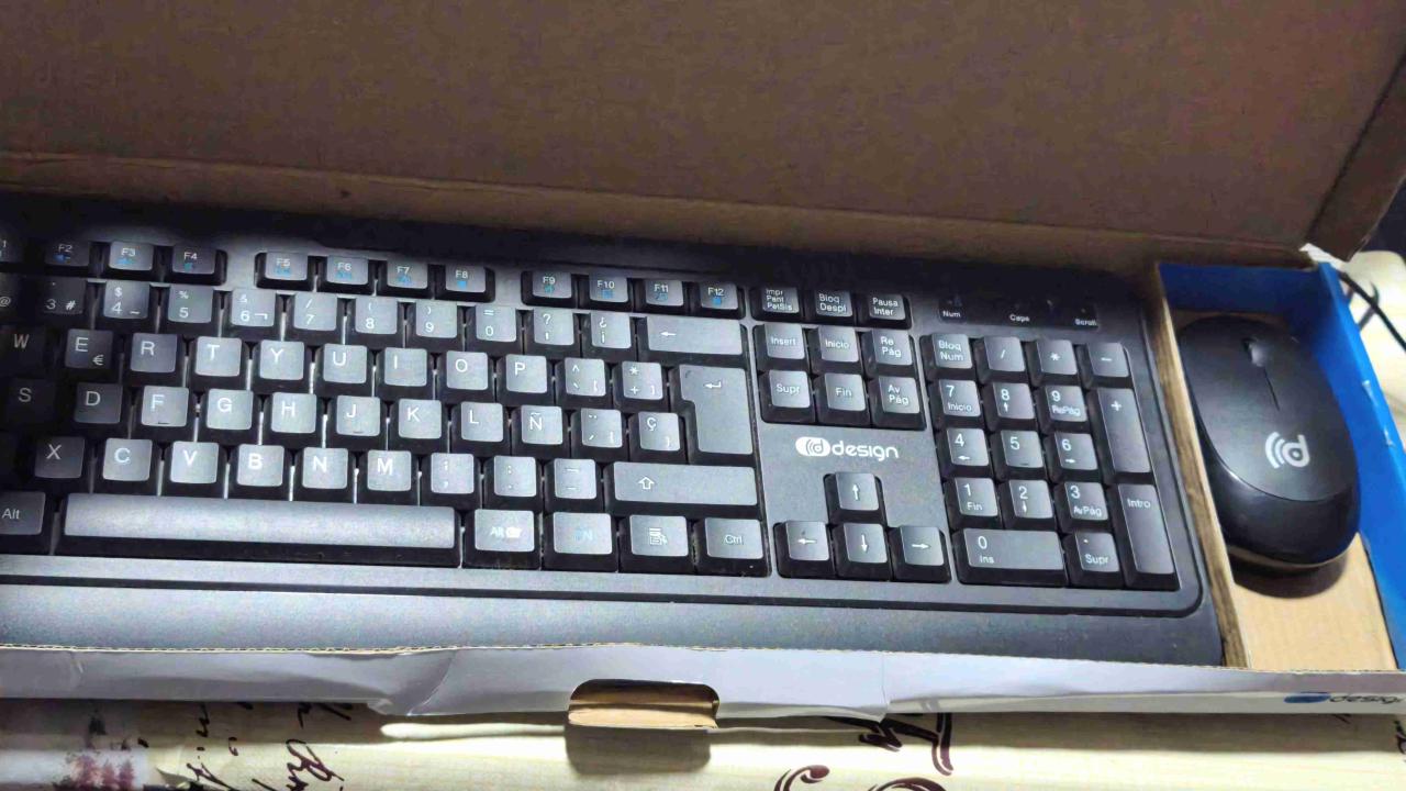 Computador HP All-in-One 4GB RAM - miniatura 3