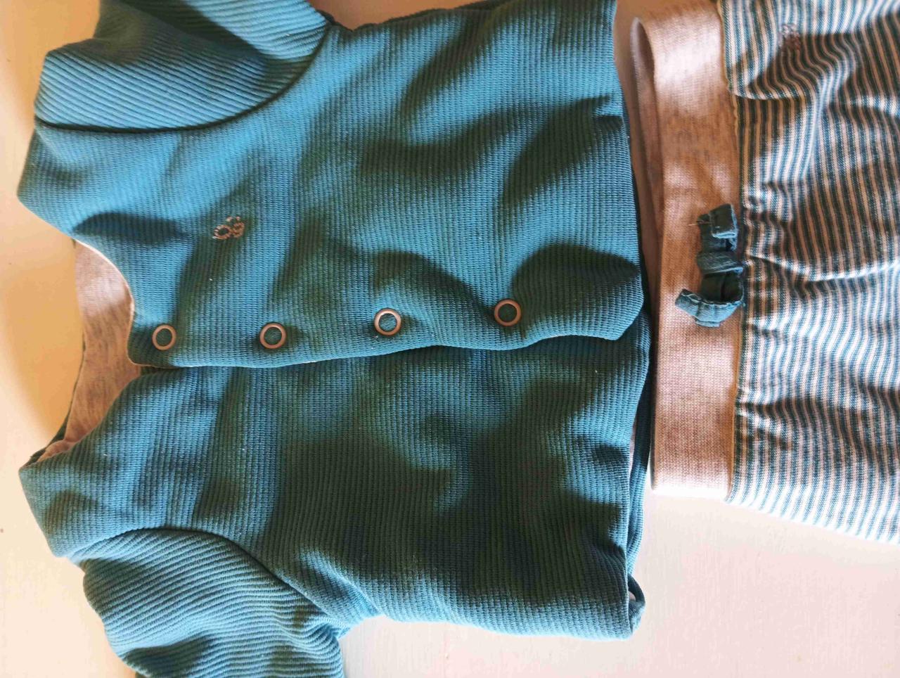 Conjunto bebé azul y blanco - miniatura 3
