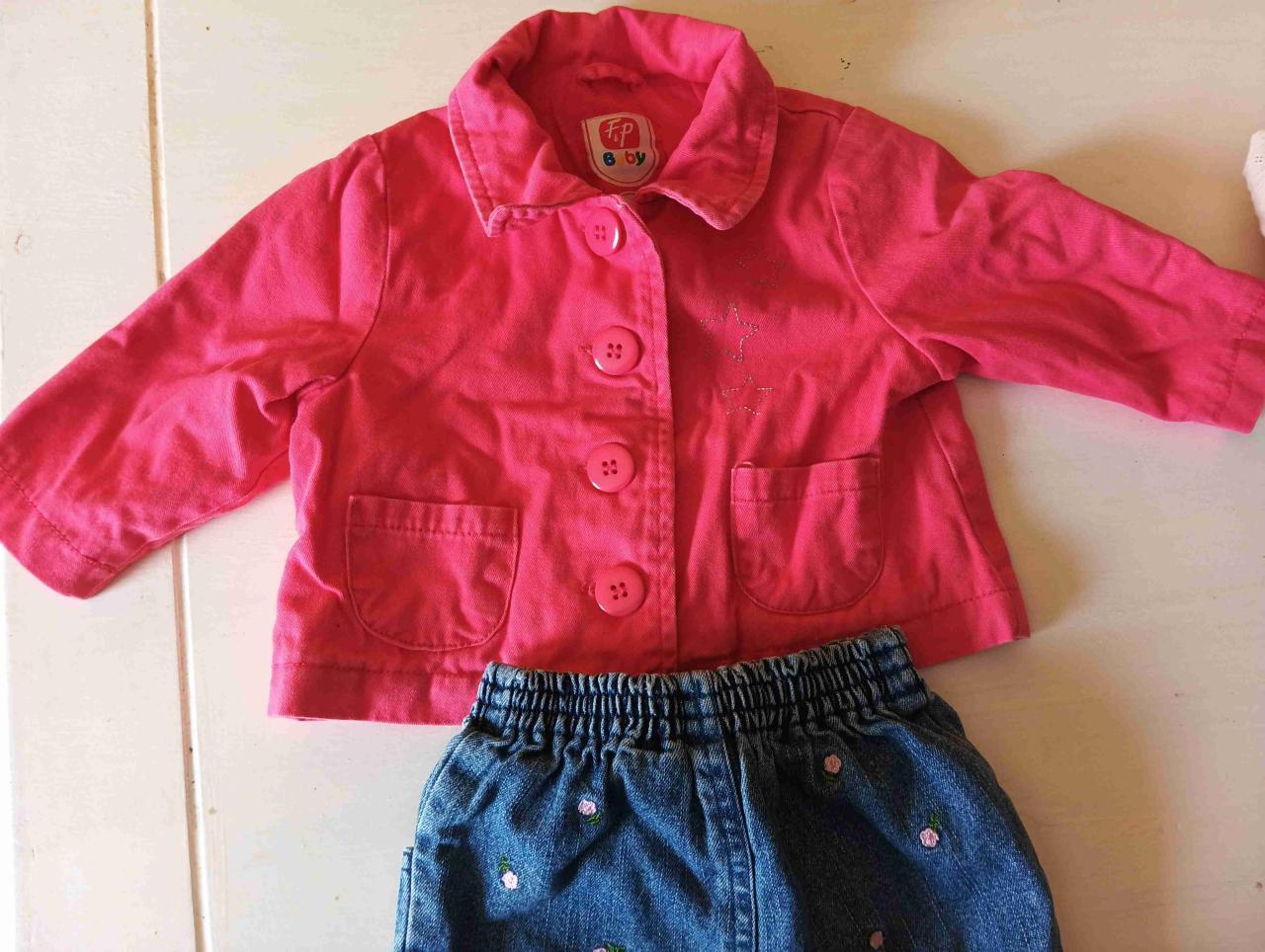 Conjunto de bebé rosado y jeans - miniatura 2