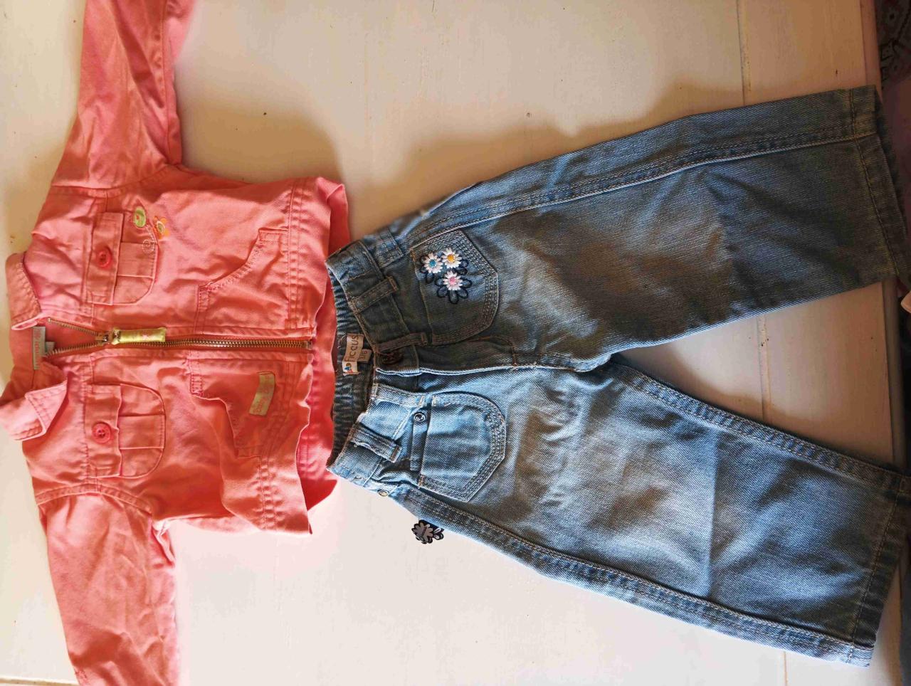 Conjunto infantil chaqueta y jeans - miniatura 2