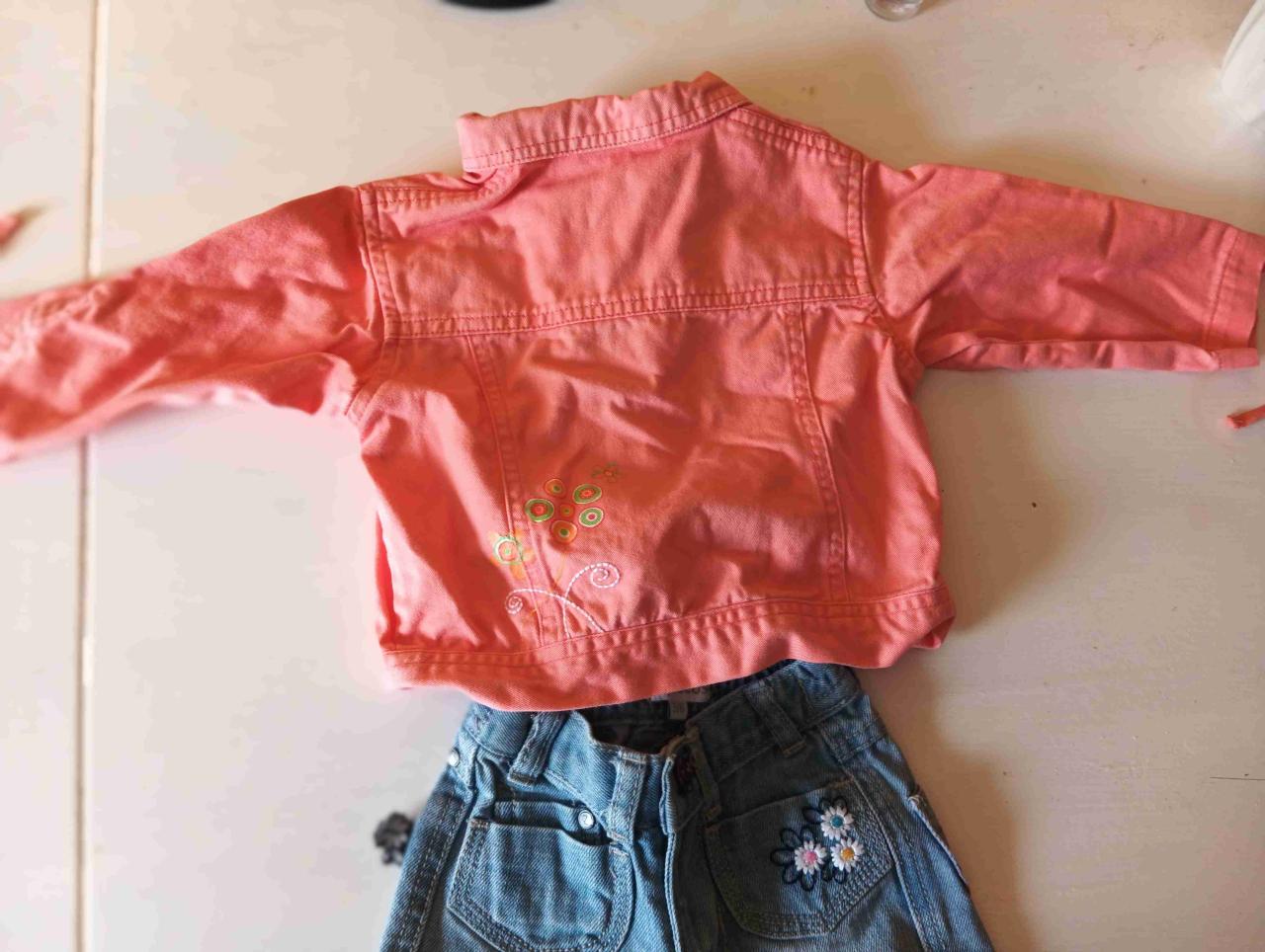 Conjunto infantil chaqueta y jeans - miniatura 4