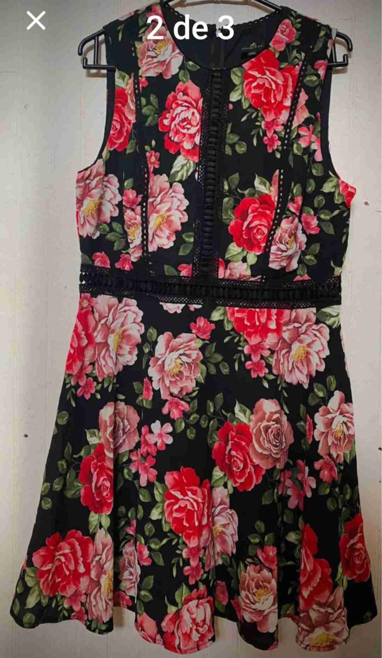Vestido floral negro y rojo - miniatura 2