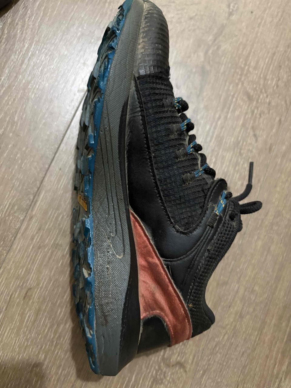 Zapatillas Columbia negras y azules - miniatura 2