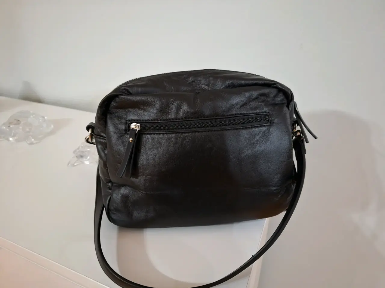 Bandolera negra de cuero sintético - miniatura 4
