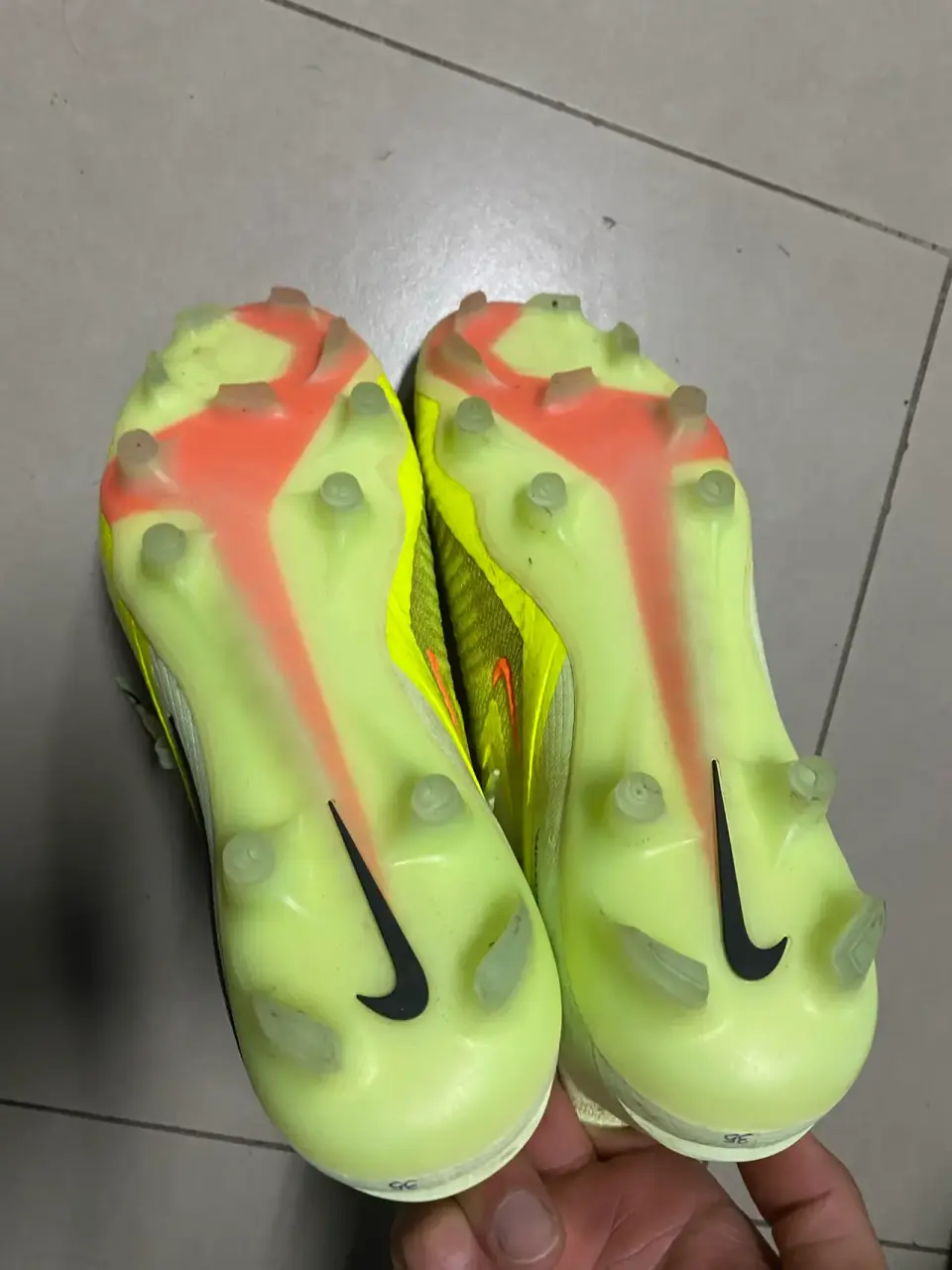 Zapatos de futbol profesionales Nike Phantom - miniatura 3