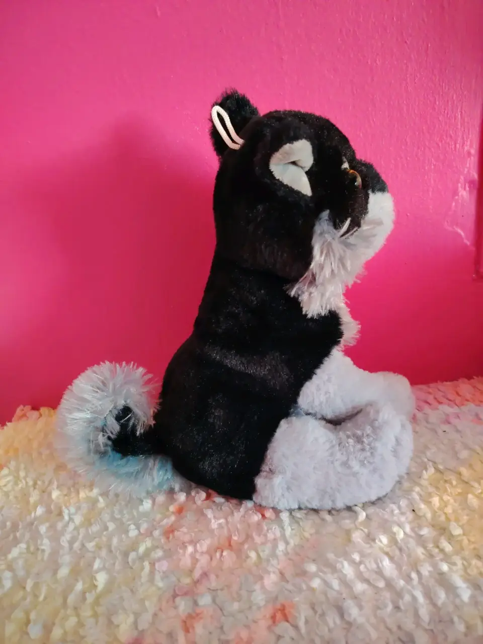 Peluche lobo de pelaje suave - miniatura 3