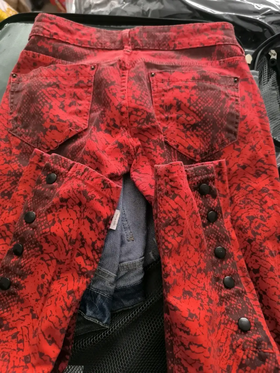 Jeans rojos estampados - miniatura 4