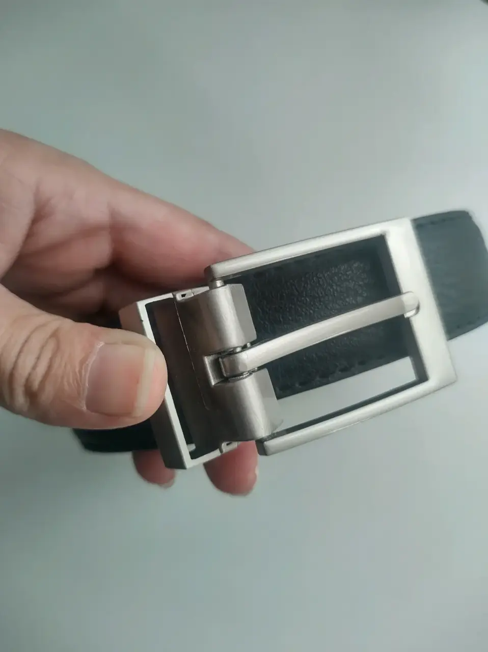 Cinturón con hebilla metálica - miniatura 2