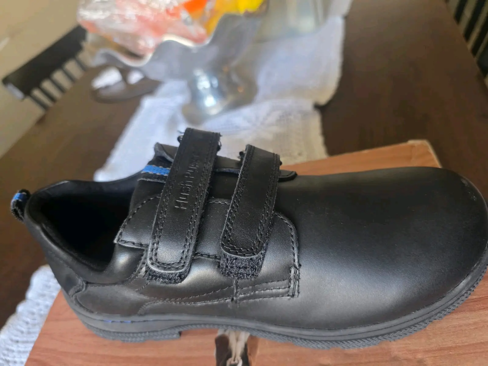 Zapato escolar negro con velcro - miniatura 1