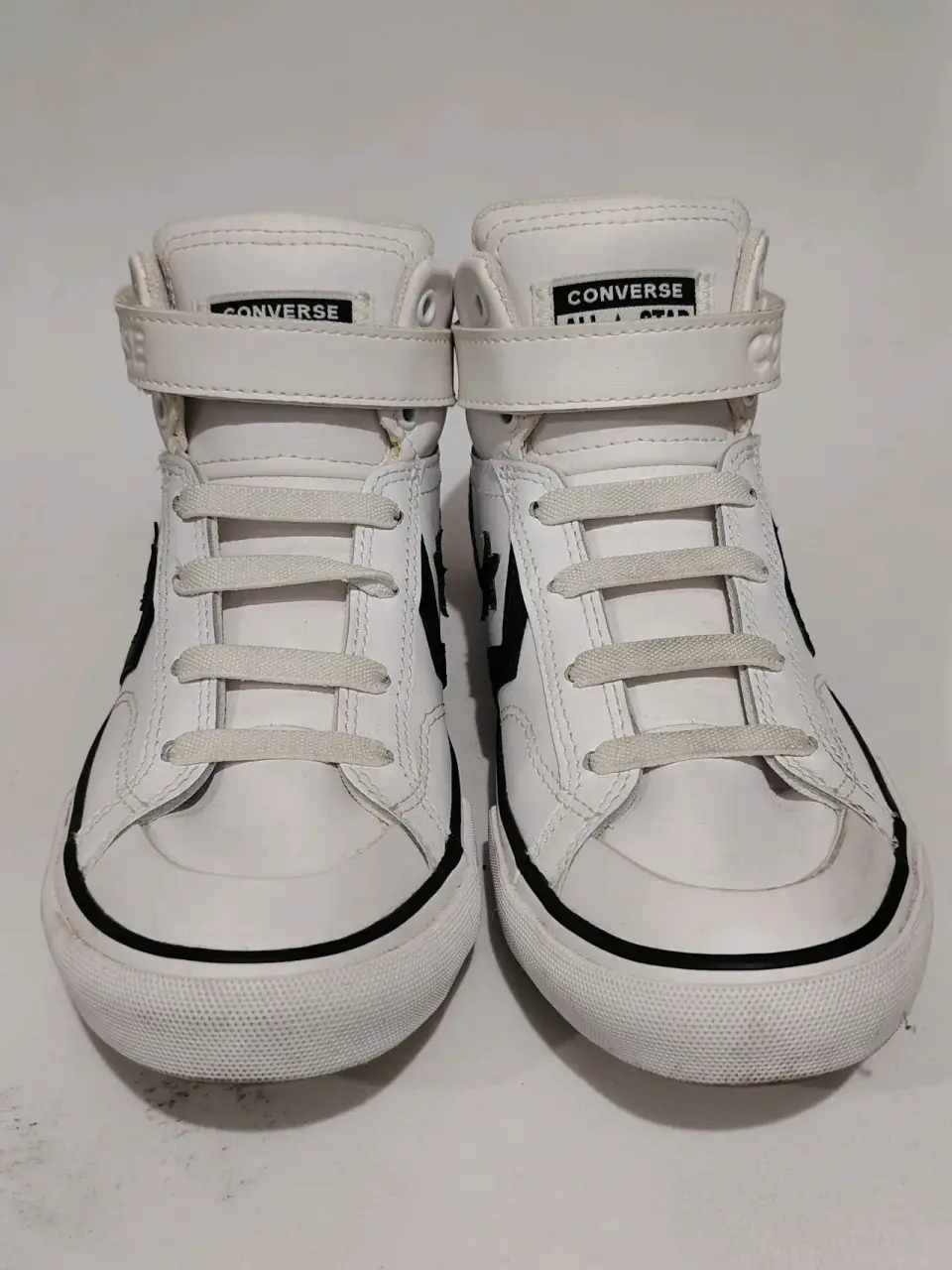 Zapatillas blancas Converse altas - miniatura 2