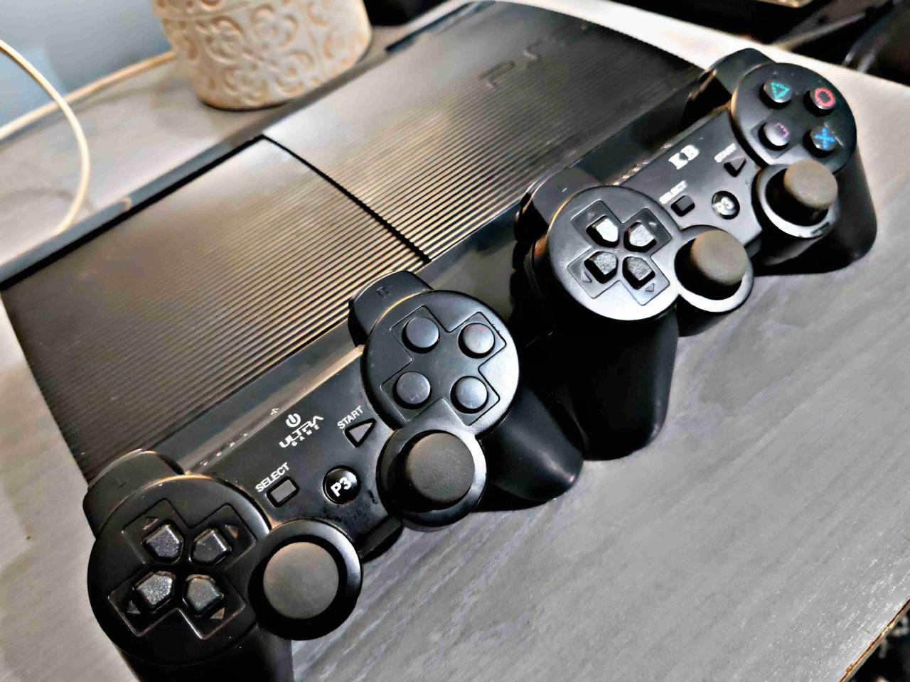 PS3 SÚPER SLIM - miniatura 3