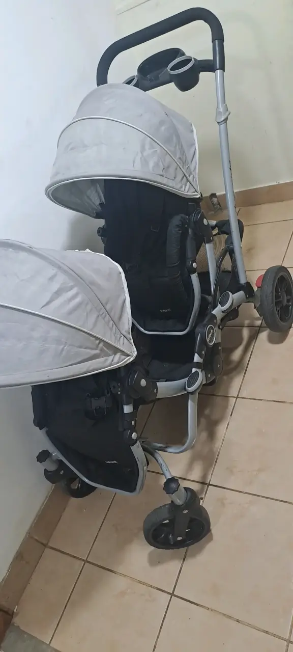 Coche doble para bebé - miniatura 1