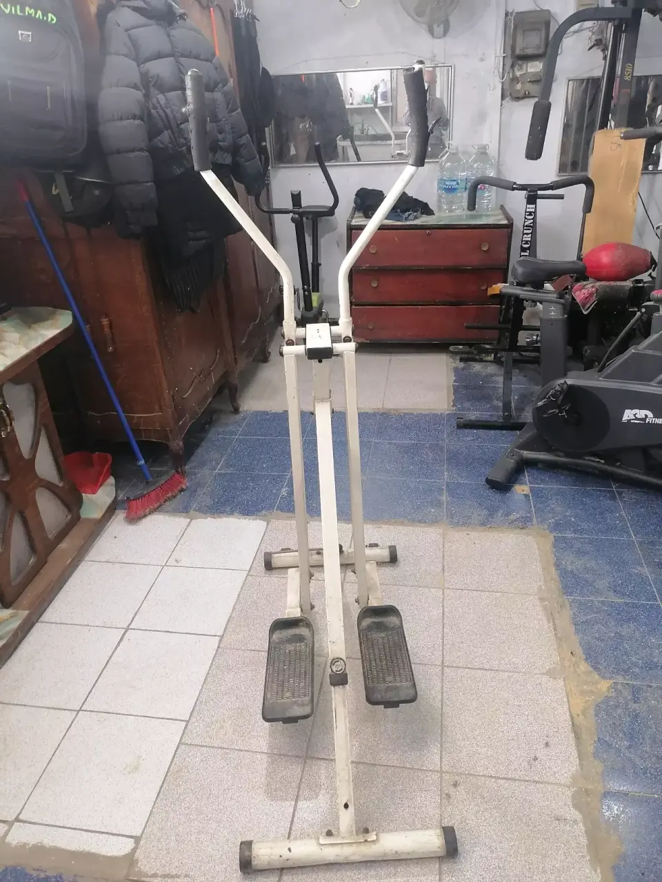 Mini escaladora blanca para ejercicio - miniatura 6