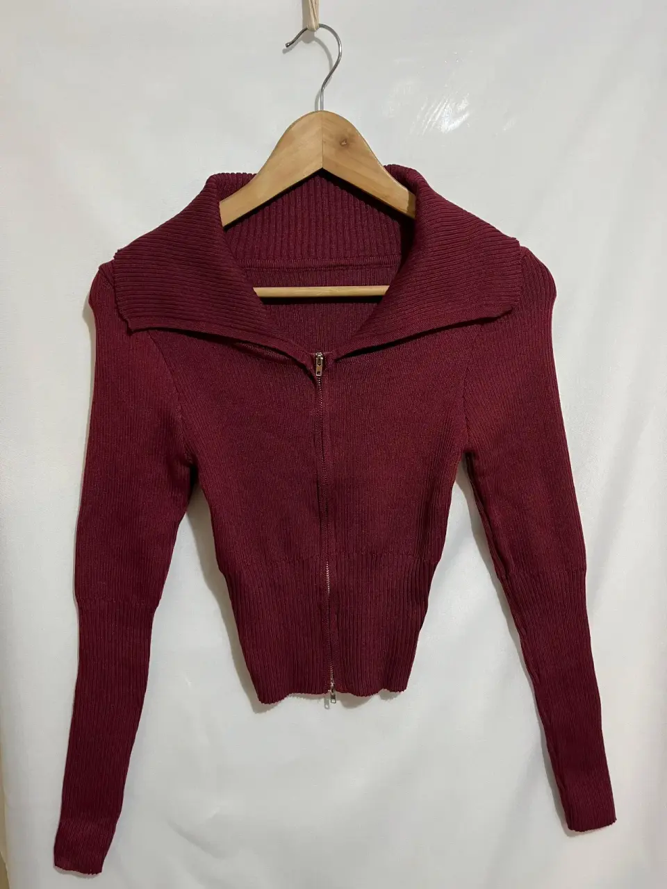 Top color Burdeo