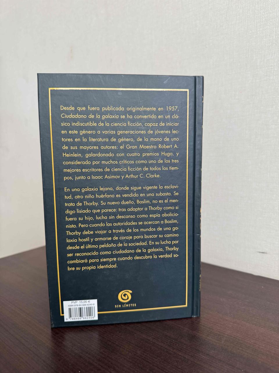 Libro 'Ciudadano de la Galaxia' - miniatura 2
