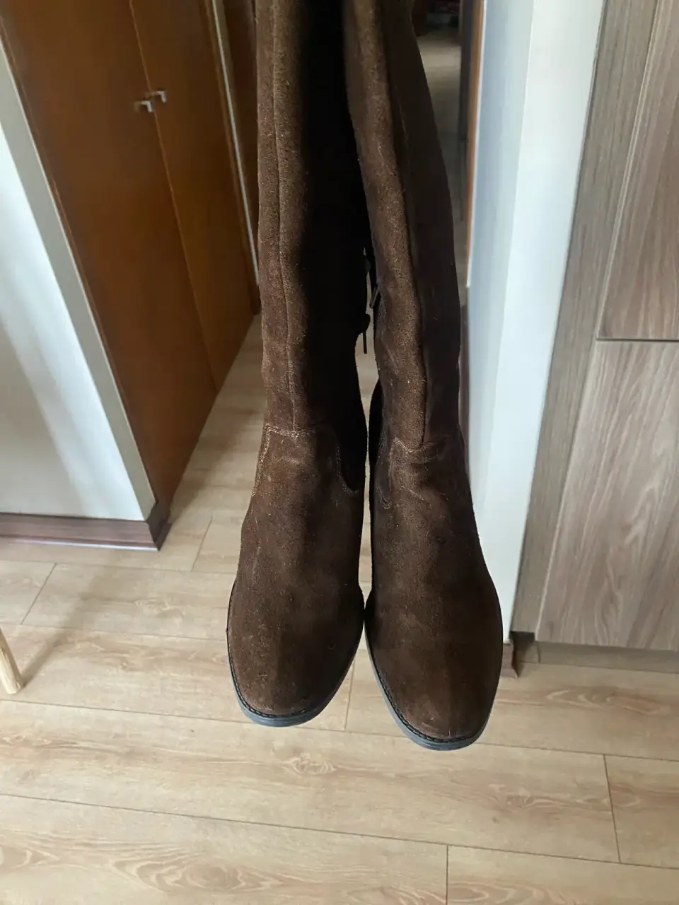 Botas altas de gamuza marrón - miniatura 4