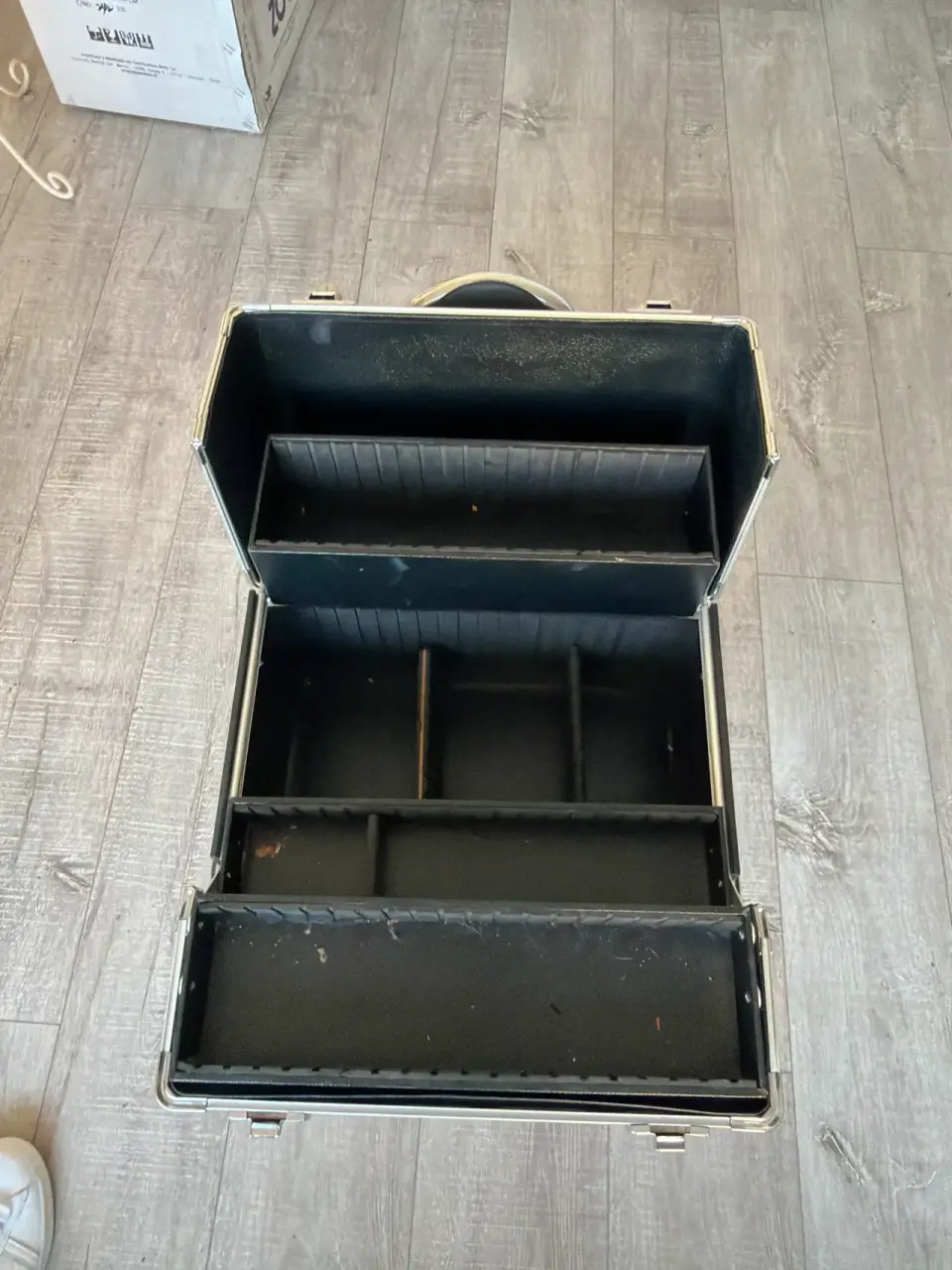 Maletín de maquillaje negro - miniatura 3