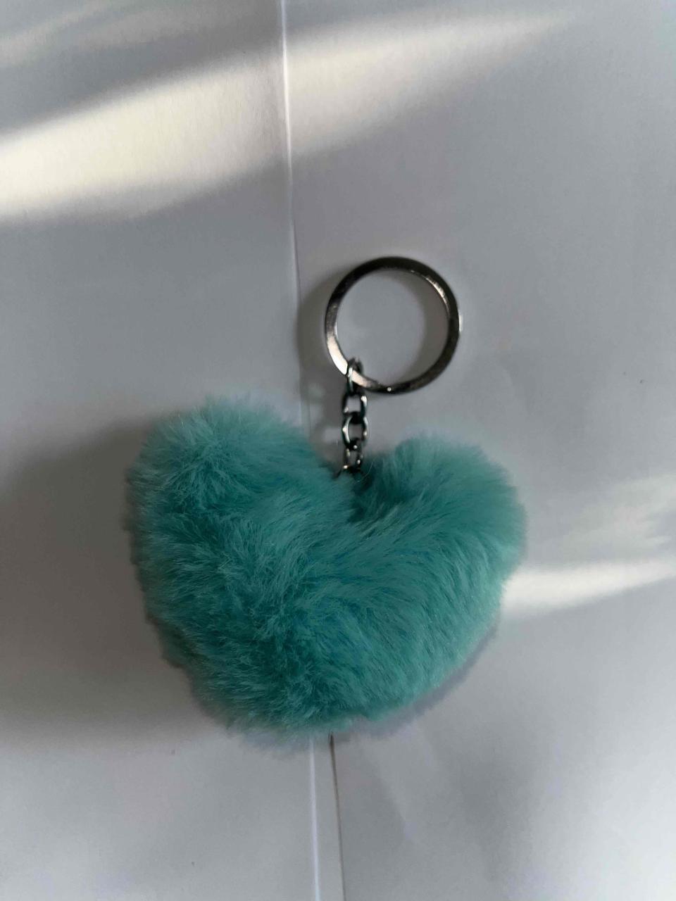 Llavero corazón peludo turquesa - miniatura 2