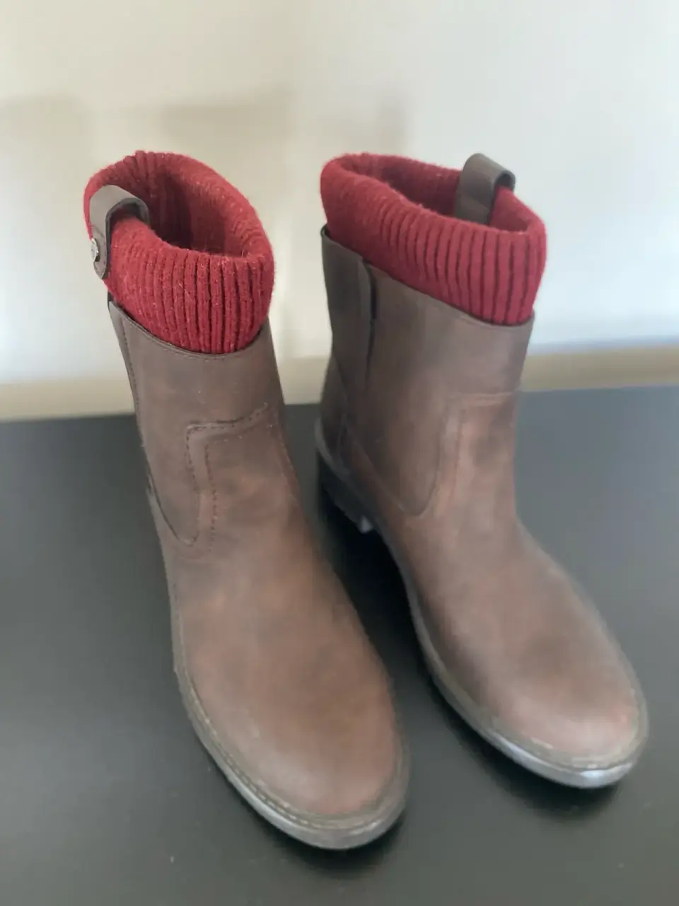 Botines marrones con puño rojo - miniatura 5