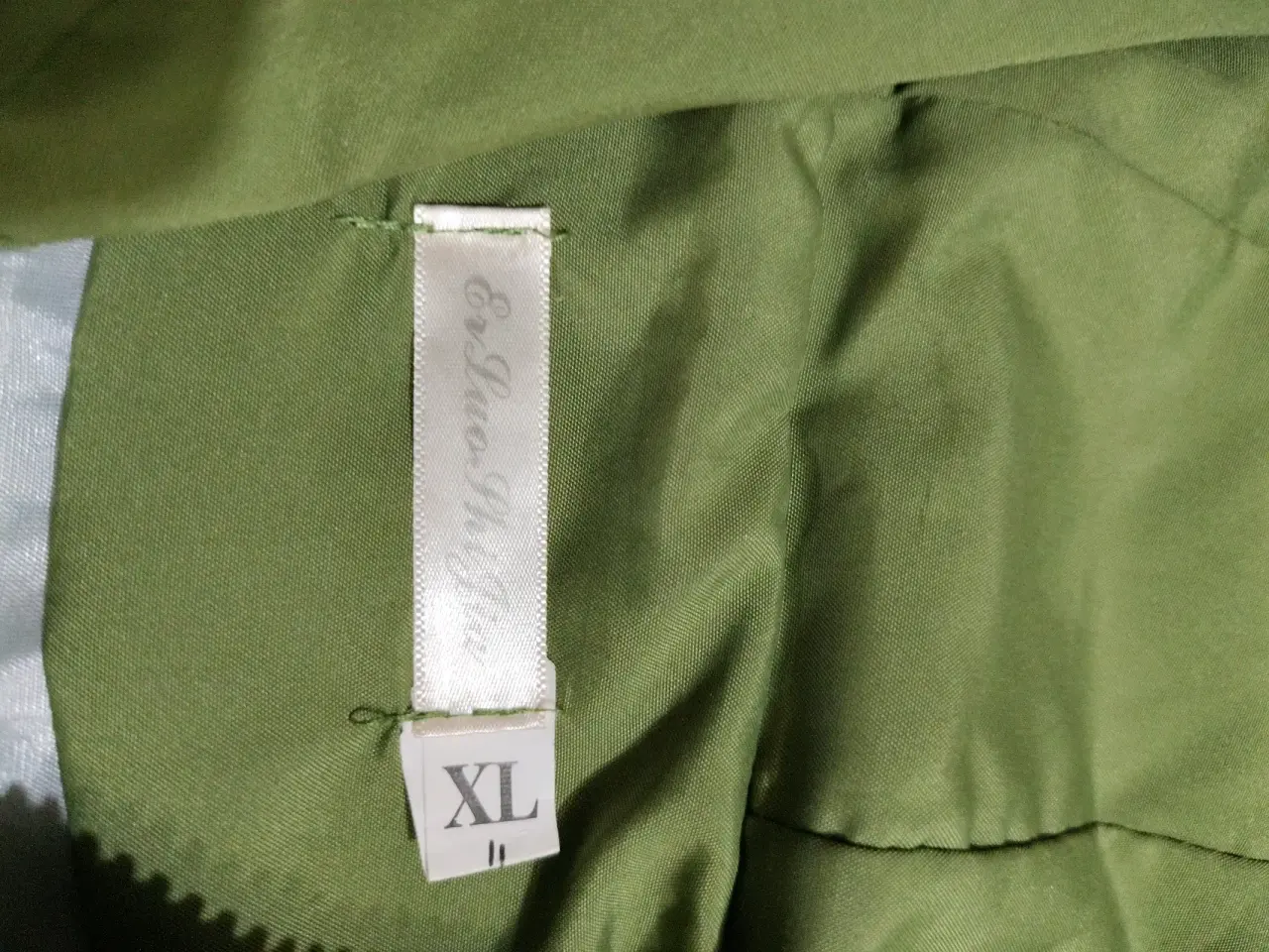 Cortaviento verde XL - miniatura 2