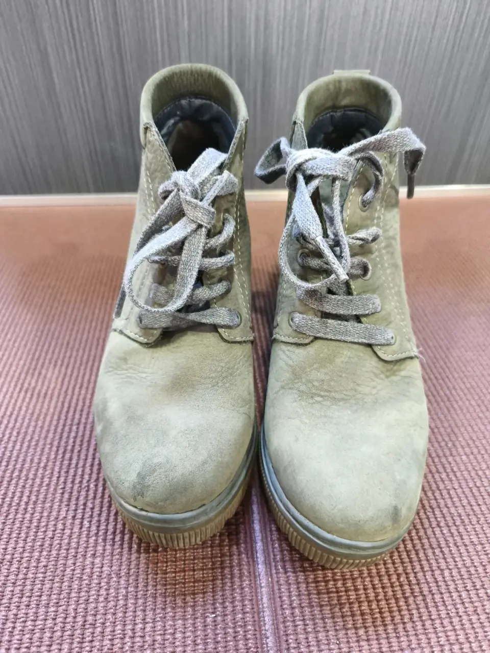 Botines de tacón verde oliva - miniatura 3