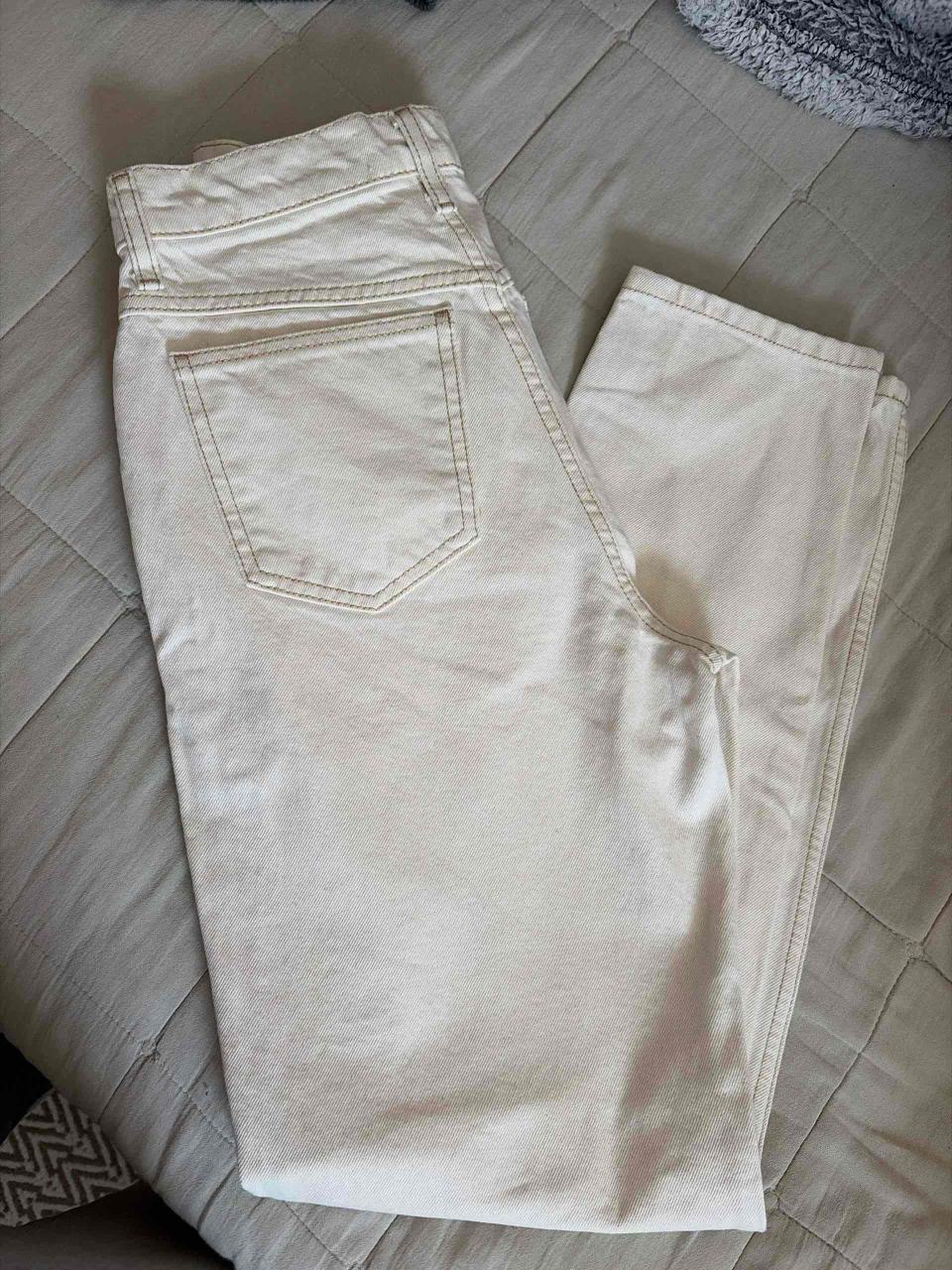 Pantalones blancos casuales - miniatura 4