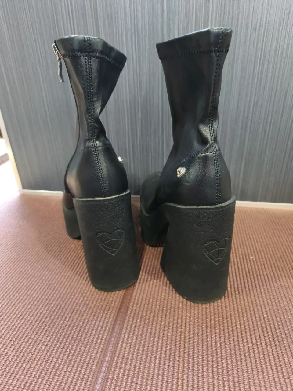 Botines negros de plataforma - miniatura 3