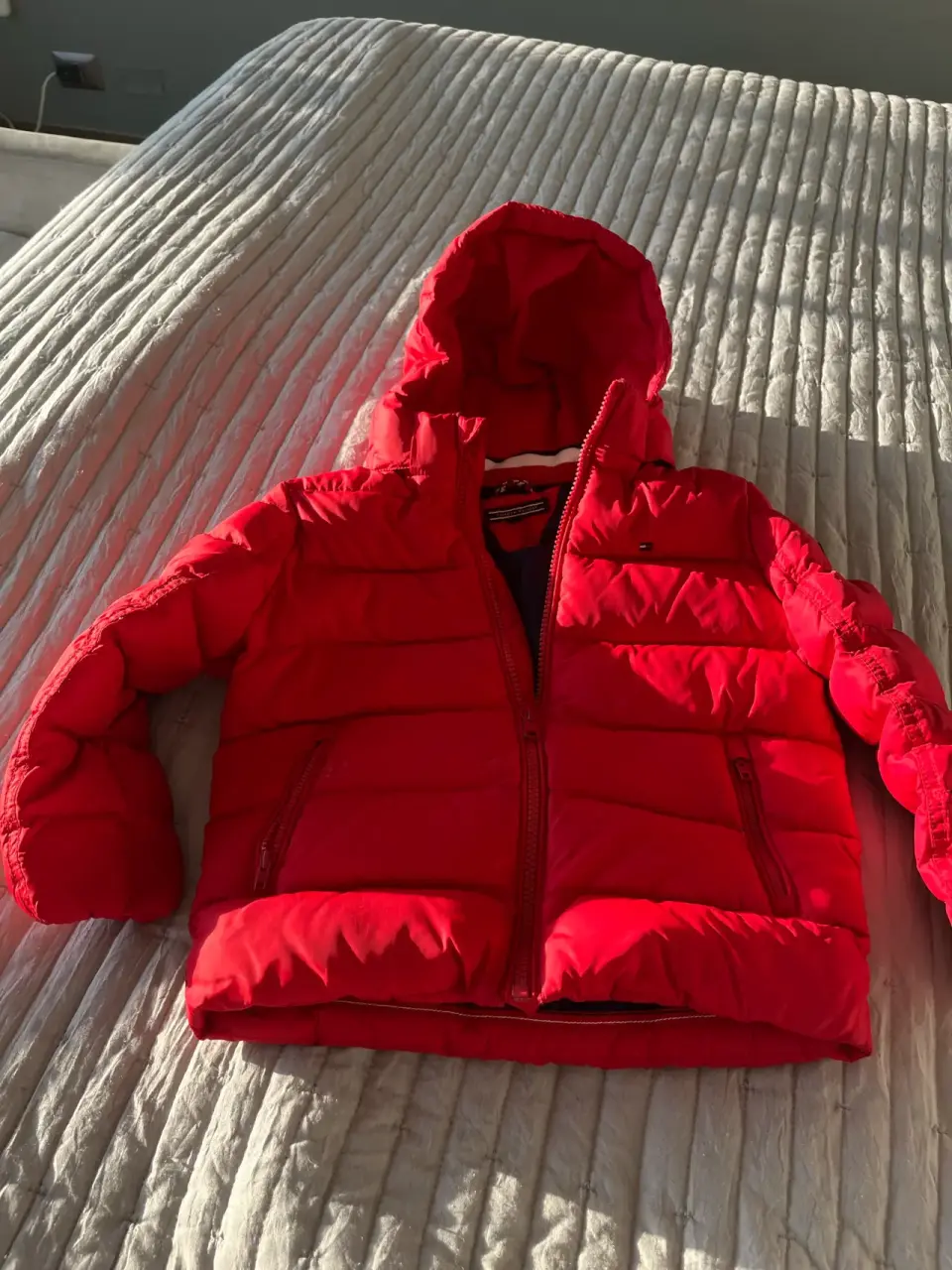 Chaqueta roja Tommy Hilfiger - miniatura 2