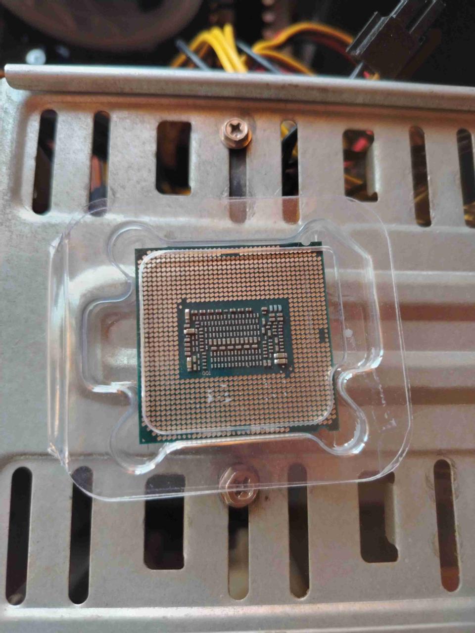 Procesador Intel i5 8500 - miniatura 1