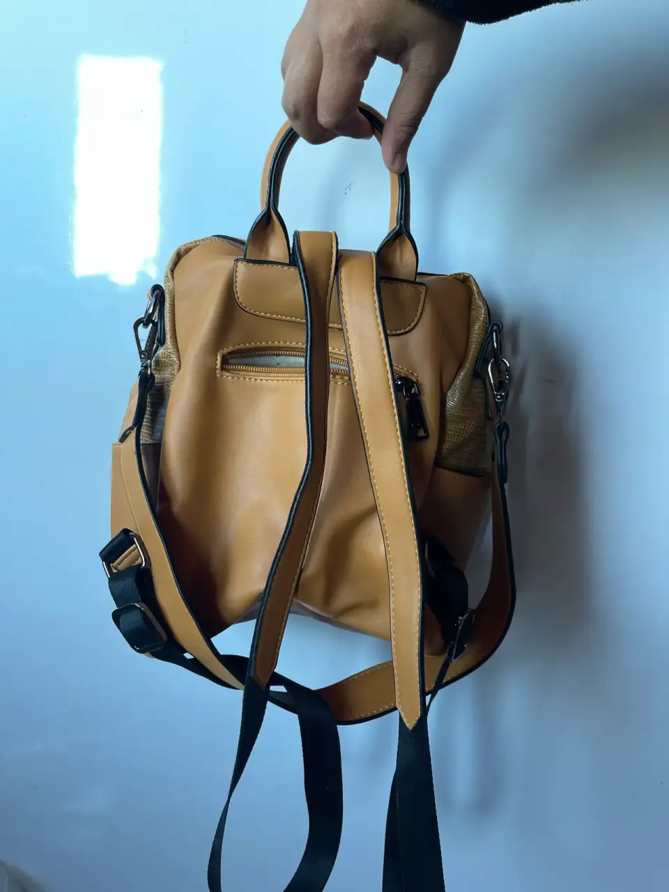 Mochila cafe  con tachas - miniatura 2