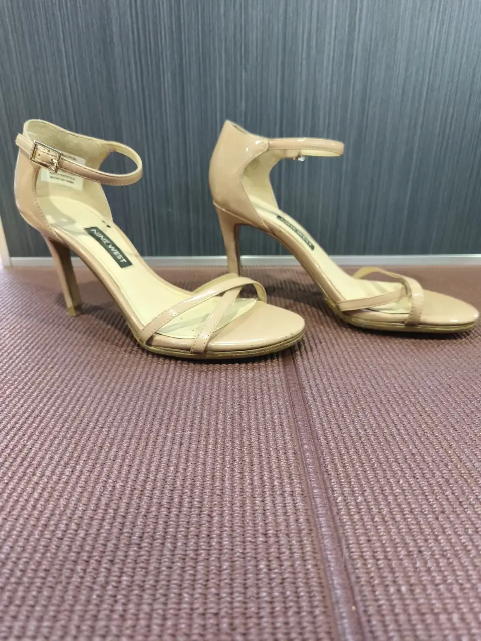 Sandalias beige Nine West 35 - miniatura 2