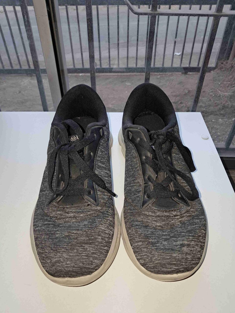 Zapatillas grises deportivas mujer - miniatura 2
