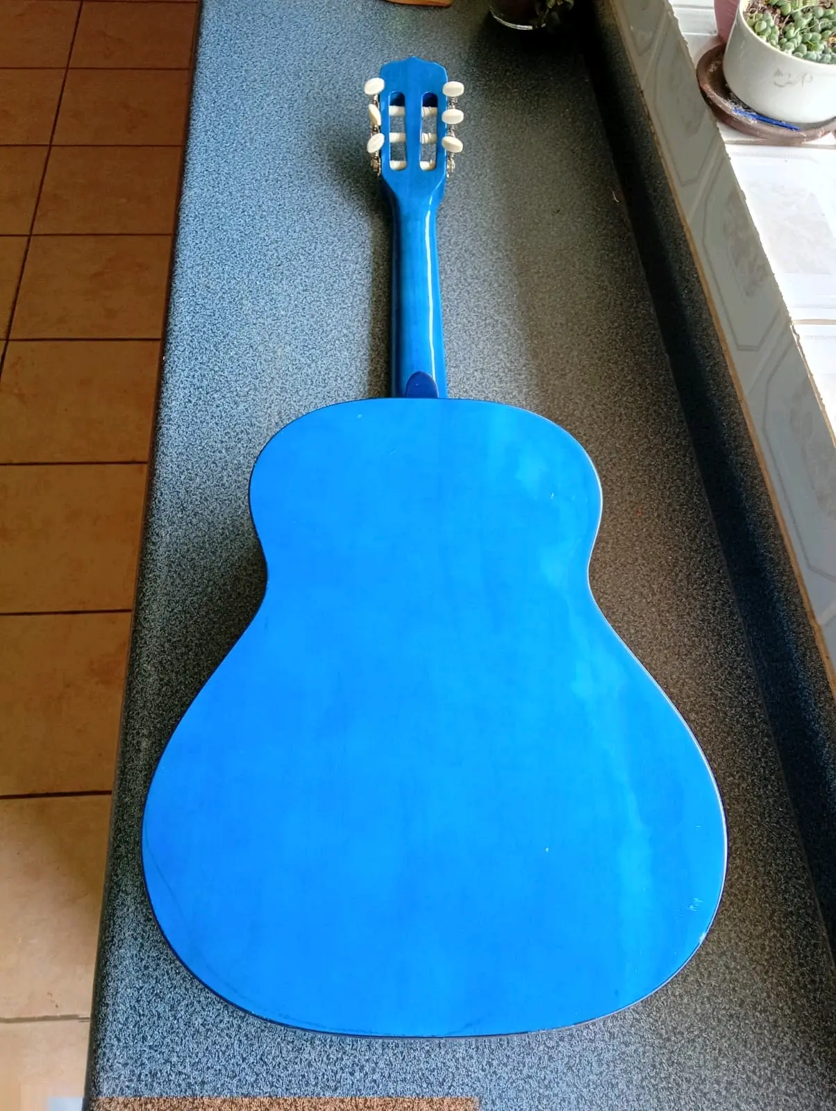 Guitarra acústica azul Vizcaya - miniatura 2